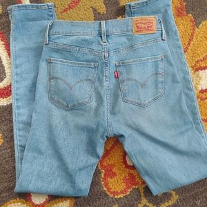 Levis 311 Medium Wash Shaping Skinny size 26